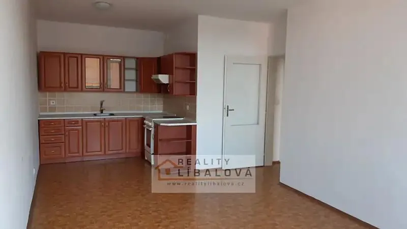 2+kk, Hnězdenská, Praha 8 - Troja