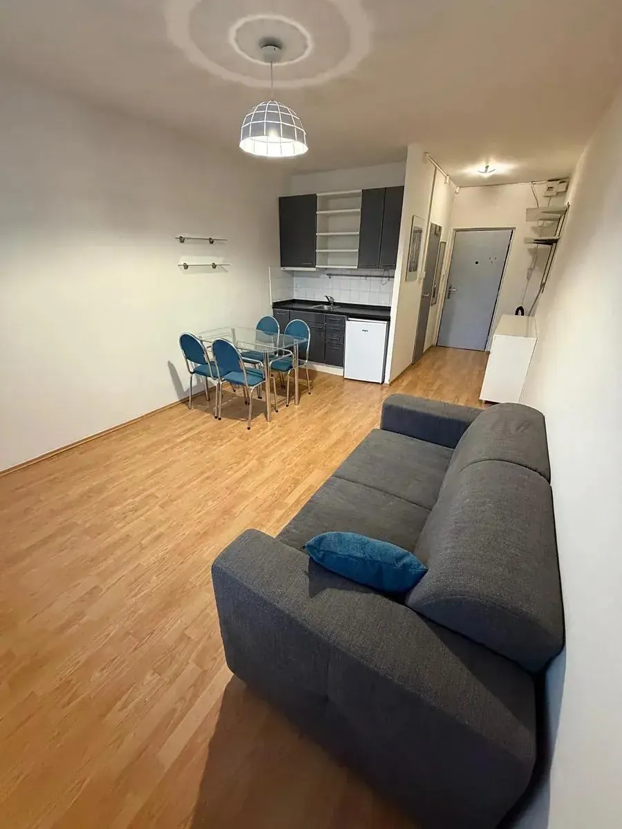 1+kk, Jabloňová, Praha 10 - Záběhlice