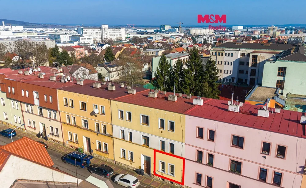 1+1, S. K. Neumanna, Mladá Boleslav, Středočeský kraj