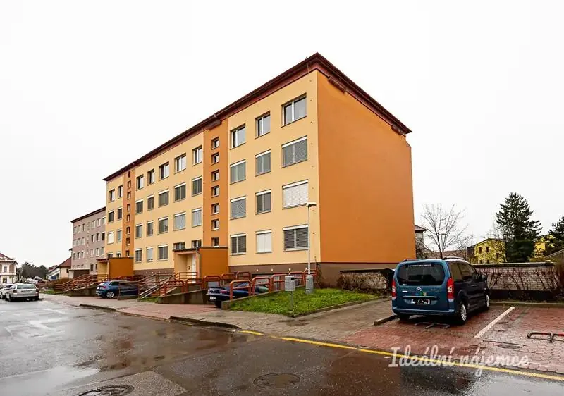 4+1, Uherská, Praha 9 - Vinoř