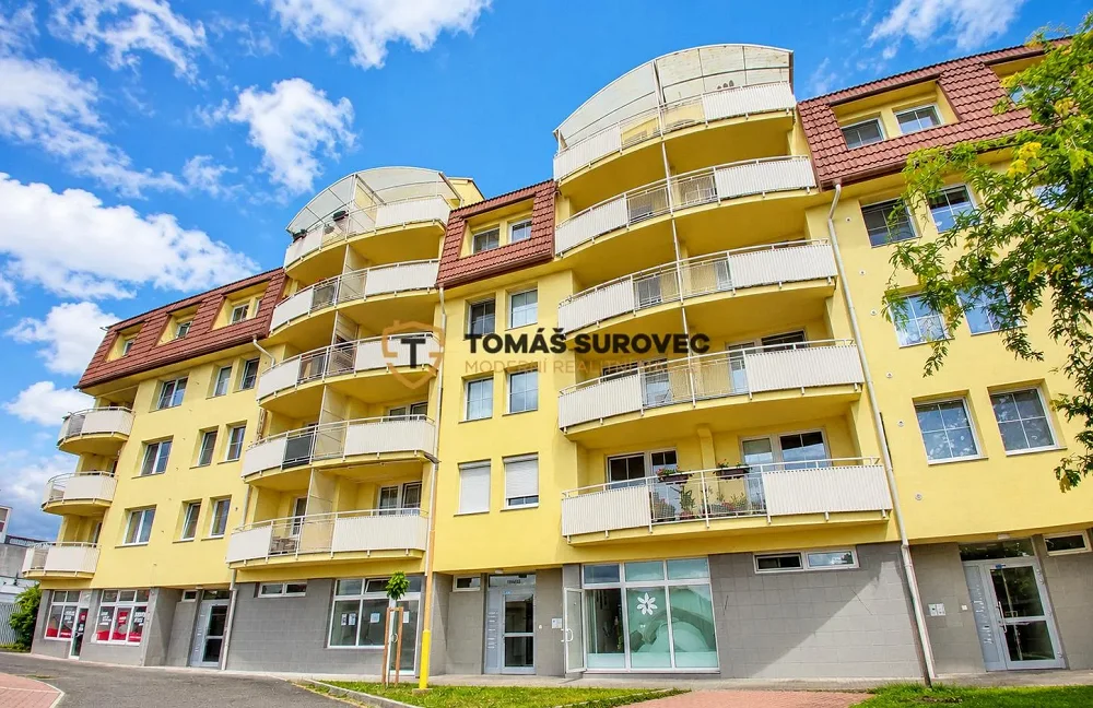 1+1, Čechova, Otrokovice, Zlín, Zlínský kraj