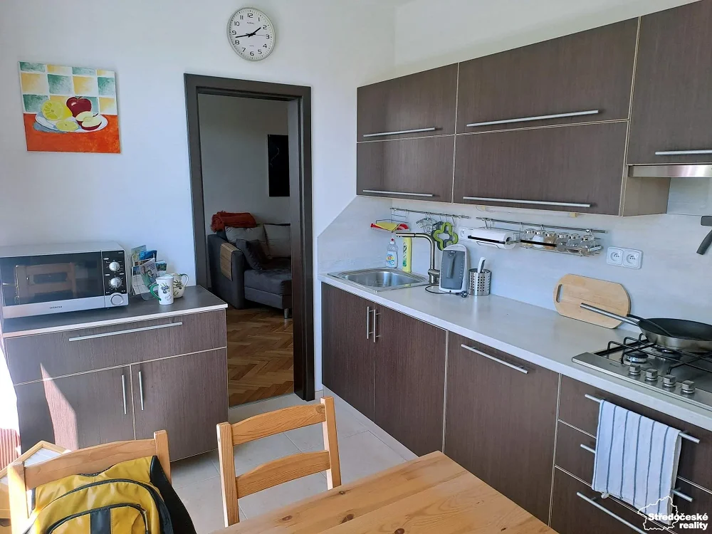 2+1, Lomená, Karlovy Vary, Karlovarský kraj