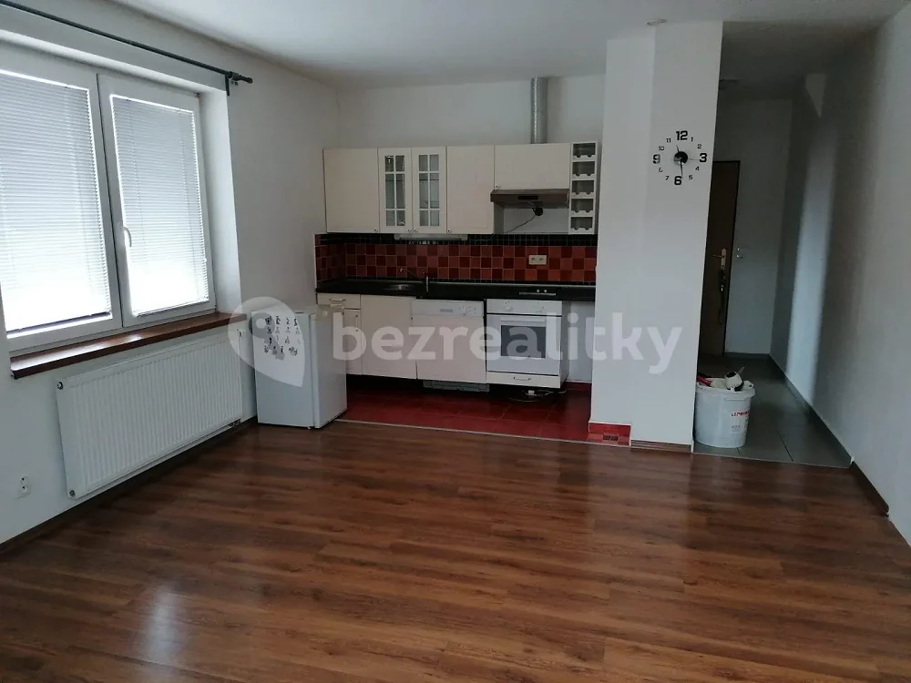 1+kk, Ringhofferova, Velké Popovice, Praha-východ, Středočeský kraj