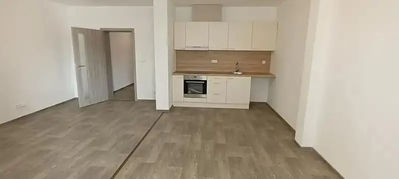 1+1, Pražská, Česká Lípa, Liberecký kraj