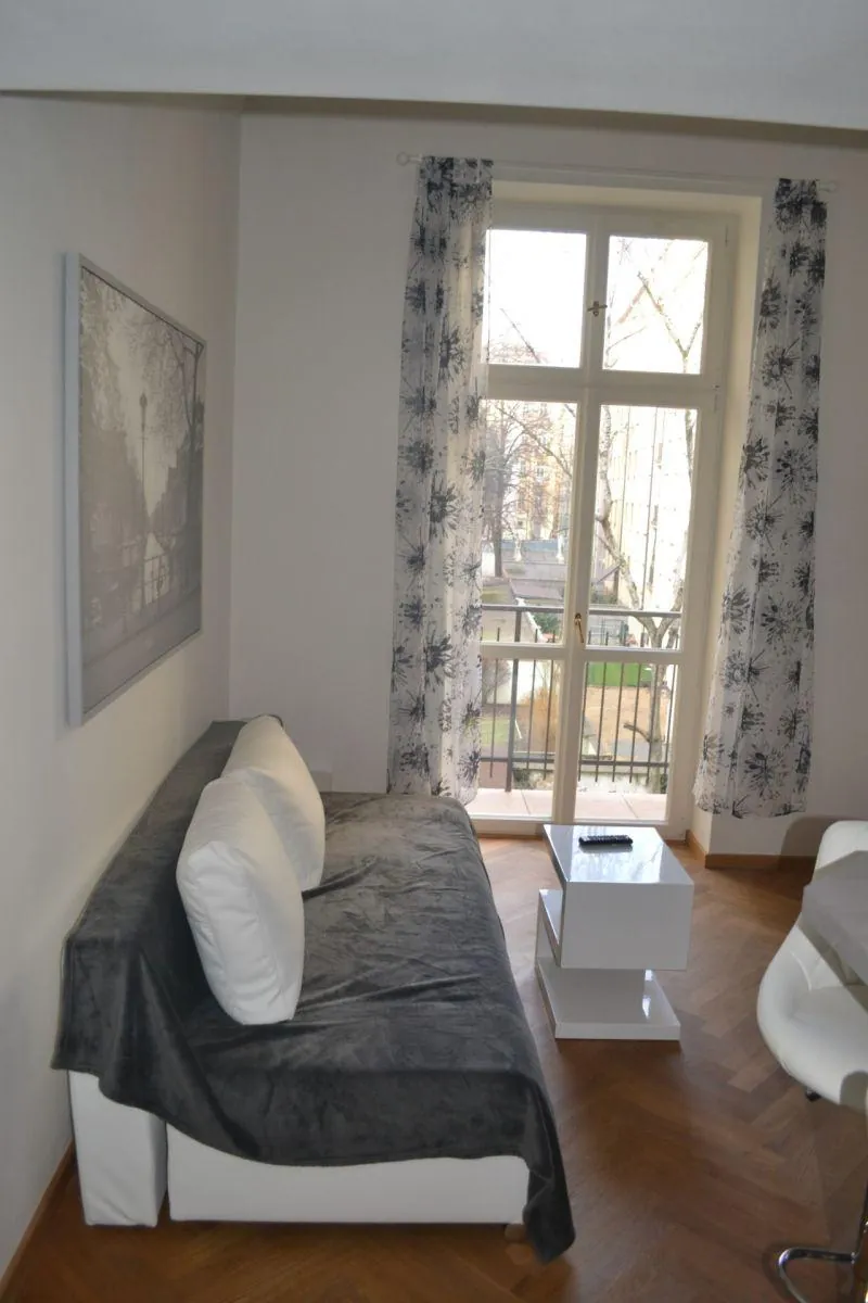 1+kk, Ovenecká, Praha 7 - Bubeneč