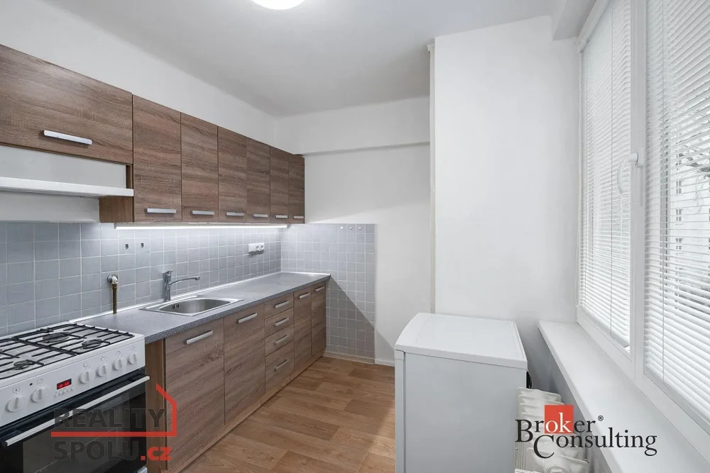 1+1, U smaltovny, Praha 7 - Holešovice