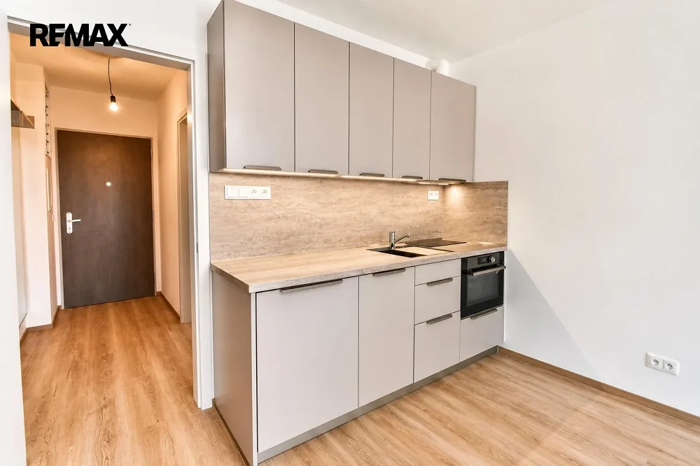 1+kk, Brněnská, Hradec Králové, Královéhradecký kraj