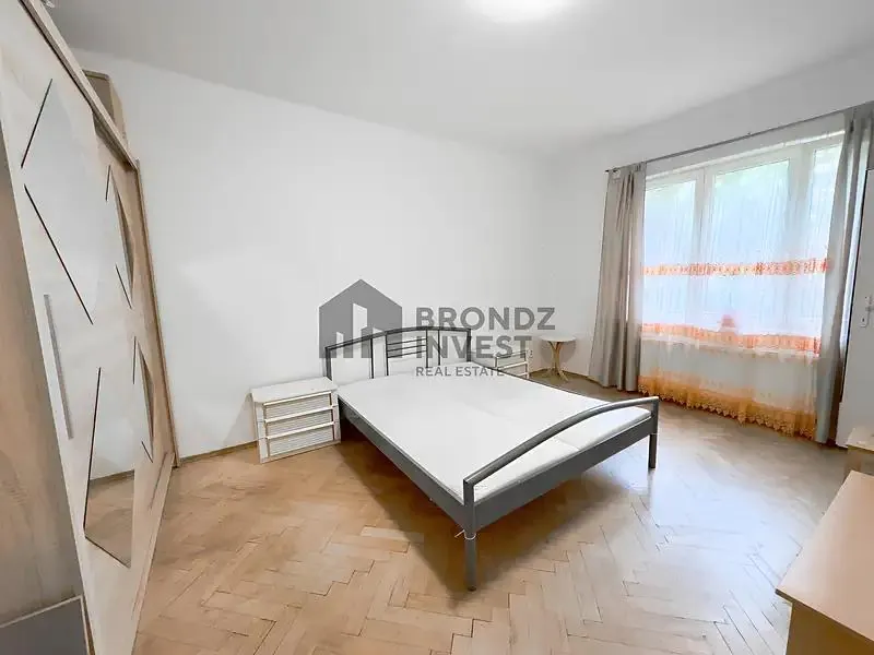 2+kk, Viklefova, Praha 3 - Žižkov