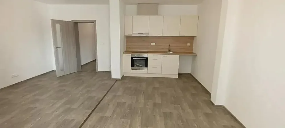 1+1, Pražská, Česká Lípa, Liberecký kraj