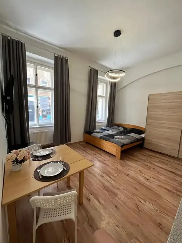 1+kk, Cimburkova, Praha 3 - Žižkov