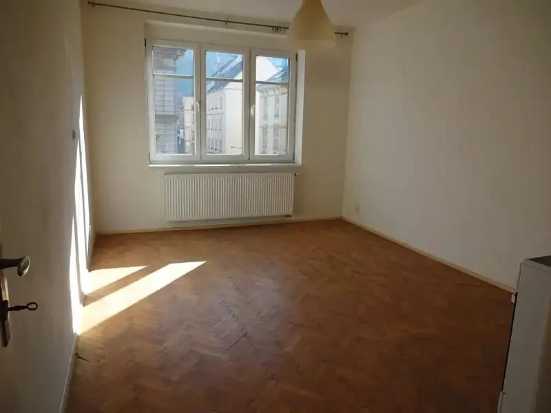 2+kk, Radlická, Praha 5 - Smíchov