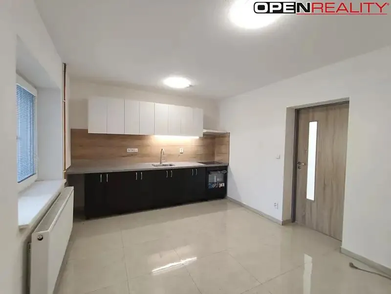 1+1, Školní, Radslavice, Přerov, Olomoucký kraj
