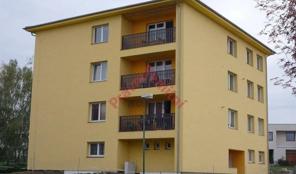 4+1, Nerudova, Sezemice, Pardubice, Pardubický kraj