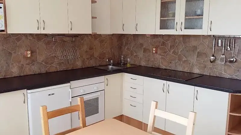 1+1, Na domovině, Praha 4 - Libuš