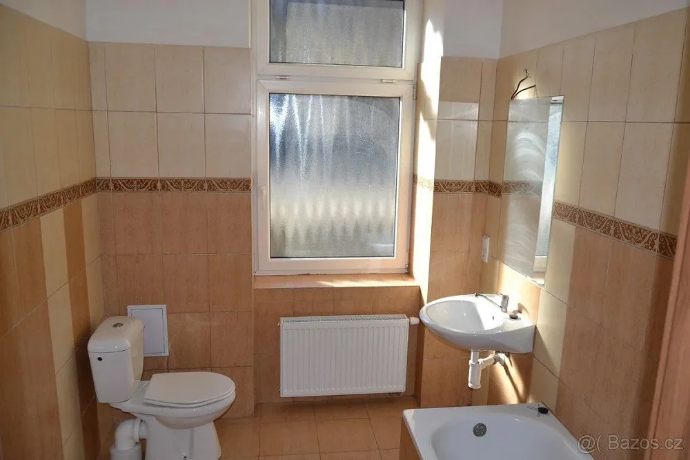 1+1, Nádražní, Benešov nad Ploučnicí, Děčín, Ústecký kraj