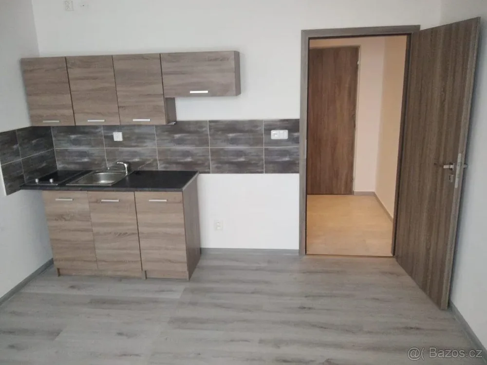 1+kk, Štúrova, Ostrov, Karlovy Vary, Karlovarský kraj