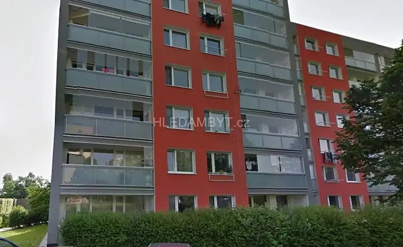 3+1, Ronešova, Praha 9 - Černý Most