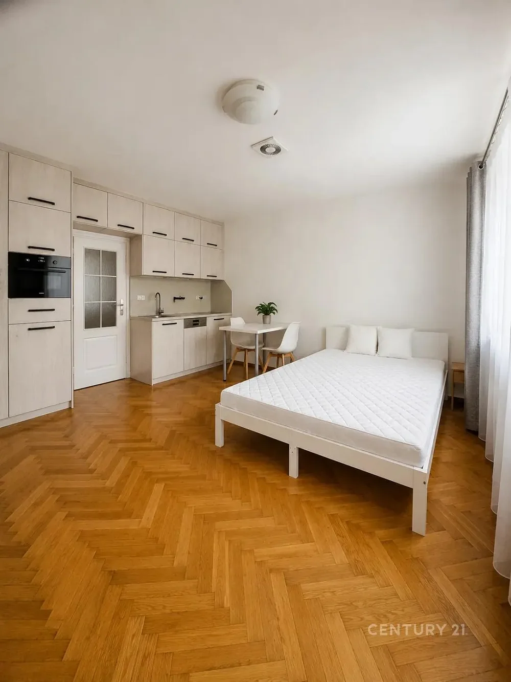 1+kk, Na padesátém, Praha 10 - Strašnice