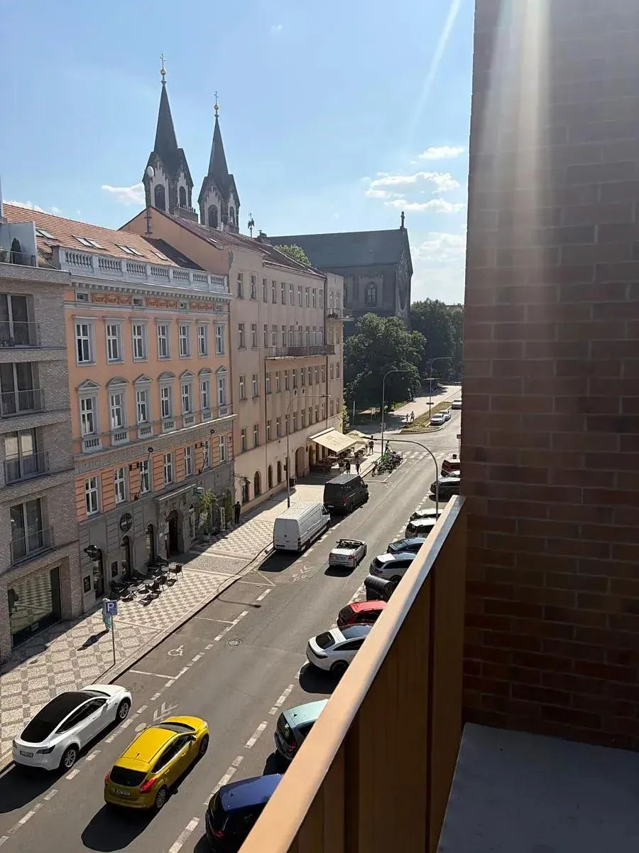 1+kk, Dva Domy (Praha 8 - Karlín)