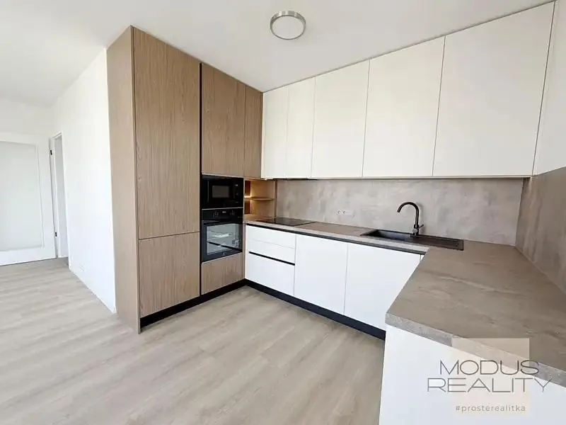 3+kk, Divíškové, Praha 5 - Hlubočepy
