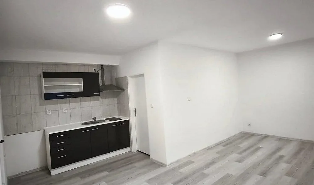 1+kk, Na Brněnce, Ivančice, Brno-venkov, Jihomoravský kraj