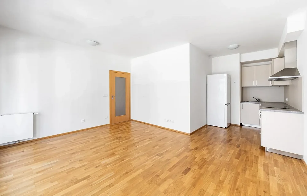 2+kk, U Mlýnského kanálu, Praha 8 - Karlín