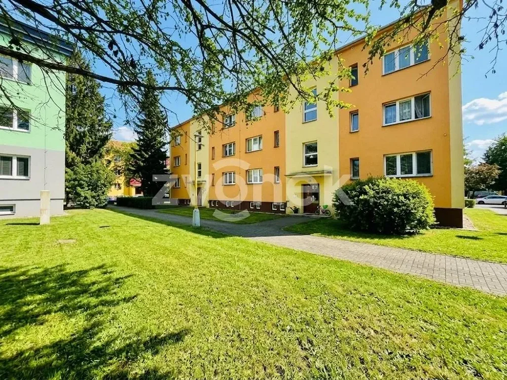 2+1, Bezručova, Otrokovice, Zlín, Zlínský kraj