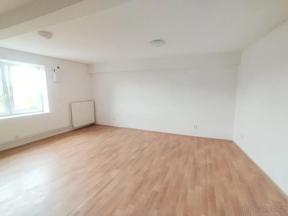 1+kk, Hlučín, Opava, Moravskoslezský kraj
