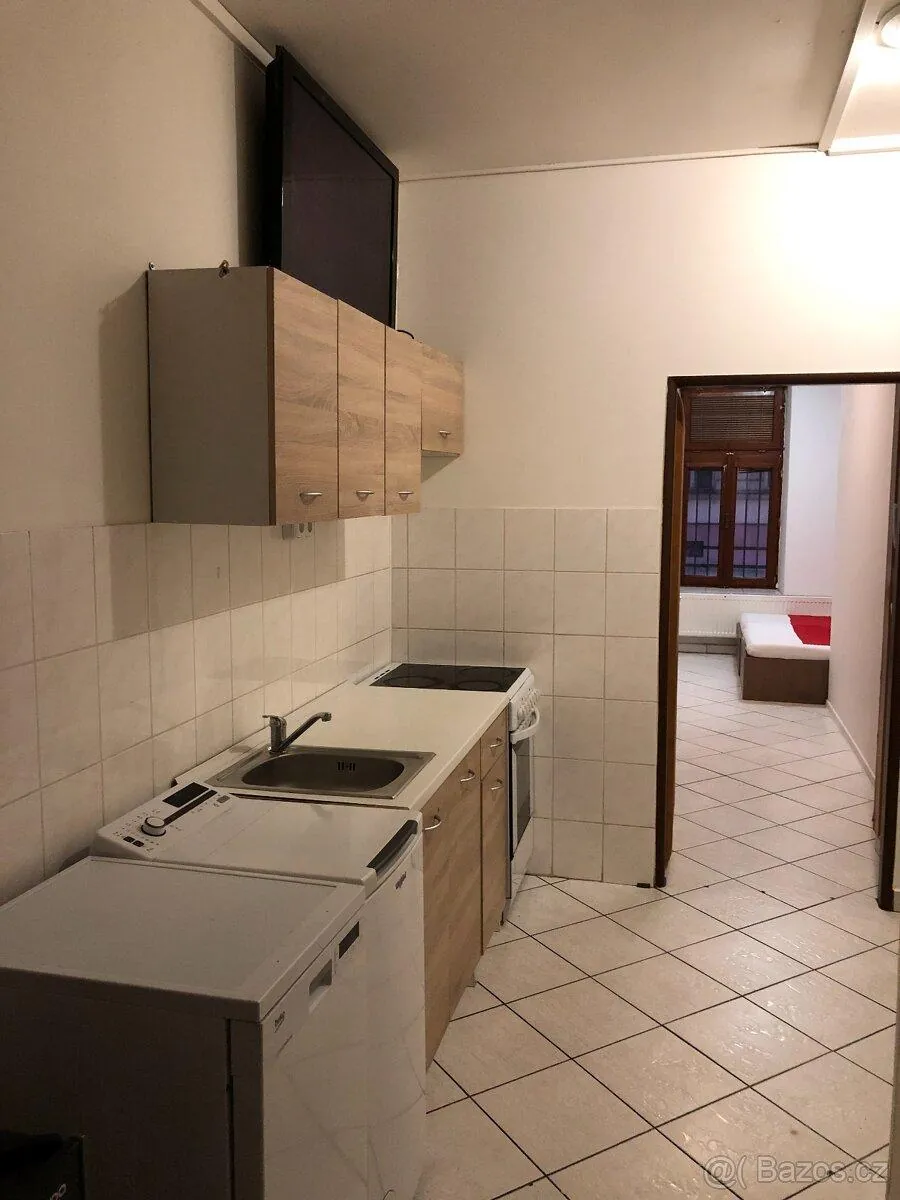 2+kk, U Santošky, Praha 5 - Smíchov