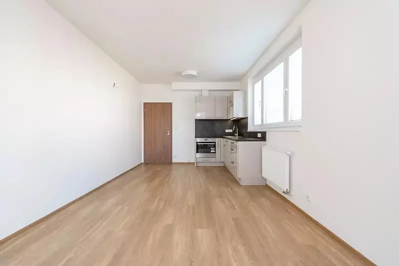 2+kk, Makedonská, Praha 9 - Střížkov