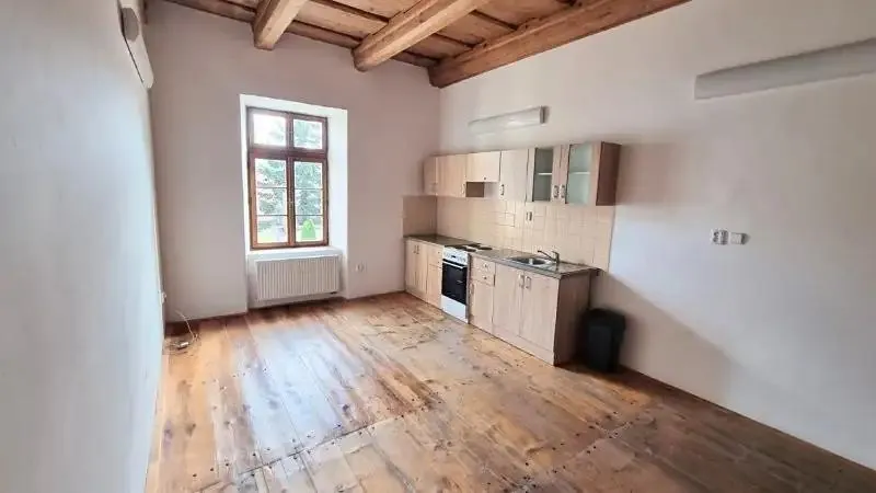 2+kk, Husova, Jihlava, Kraj Vysočina
