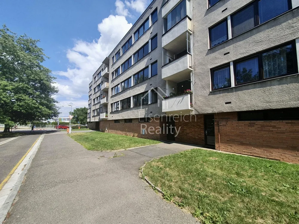 1+1, Mrštíkova, Hradec Králové, Královéhradecký kraj