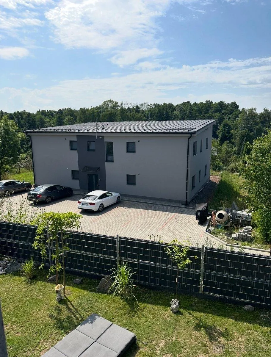2+kk, Družstevní, Petřvald, Karviná, Moravskoslezský kraj