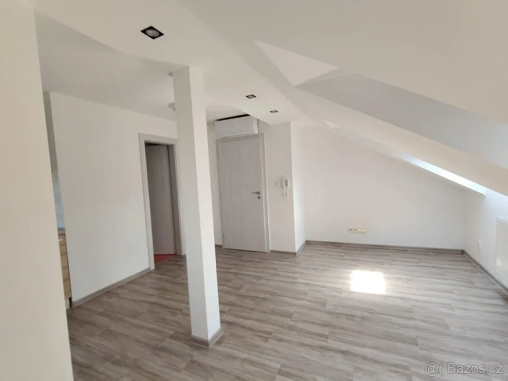 2+1, Malhostovice, Brno-venkov, Jihomoravský kraj