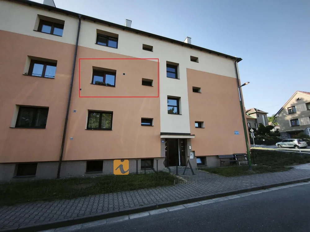 2+1, Československé armády, Chvaletice, Pardubice, Pardubický kraj