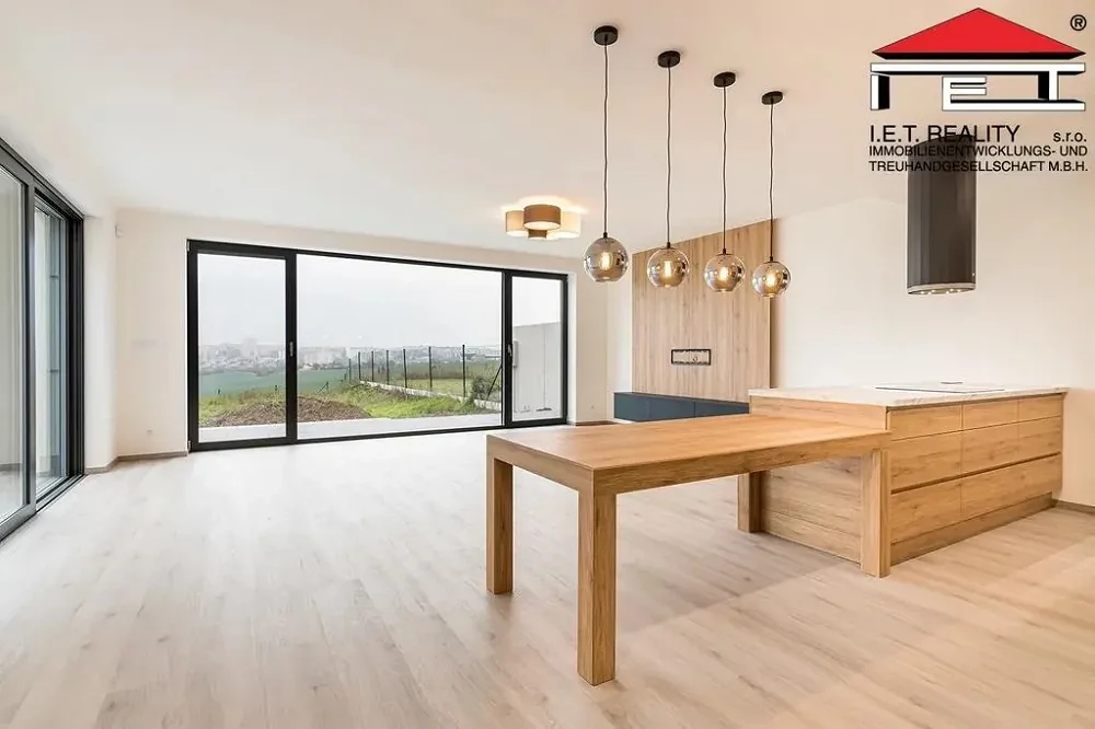 5+kk, Brněnská, Moravany, Brno-venkov, Jihomoravský kraj