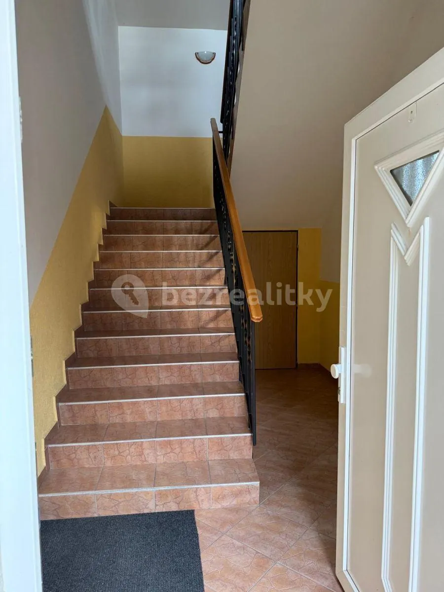 1+kk, V Podlískách, Braškov, Kladno, Středočeský kraj