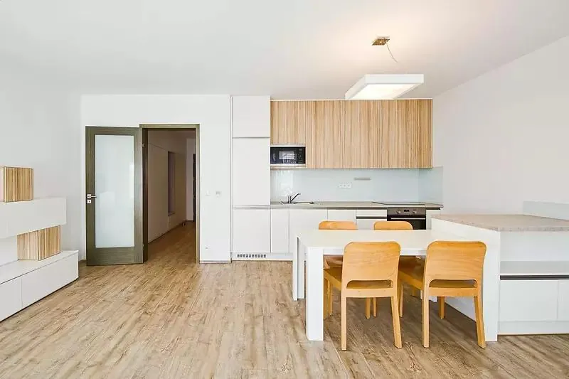 2+kk, Sevastopolská, Praha 10 - Vršovice