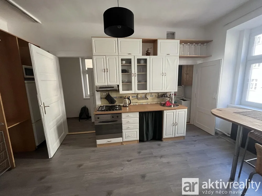 2+kk, Žerotínova, Praha 3 - Žižkov