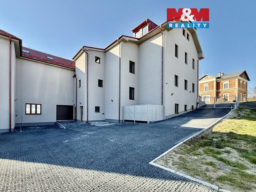 1+1, náměstí Trčků z Lípy, Světlá nad Sázavou, Havlíčkův Brod, Kraj Vysočina