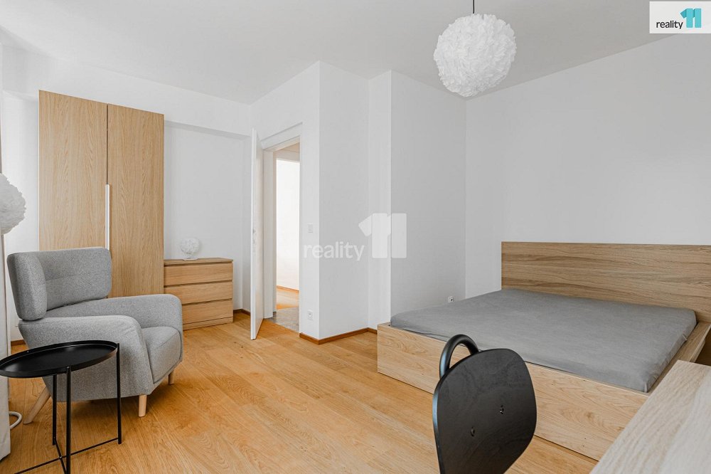 atypický, U krbu, Praha 10 - Strašnice