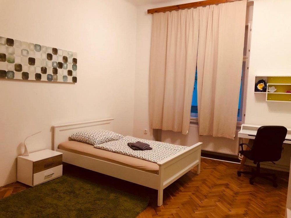 atypický, Jagellonská, Praha 3 - Vinohrady