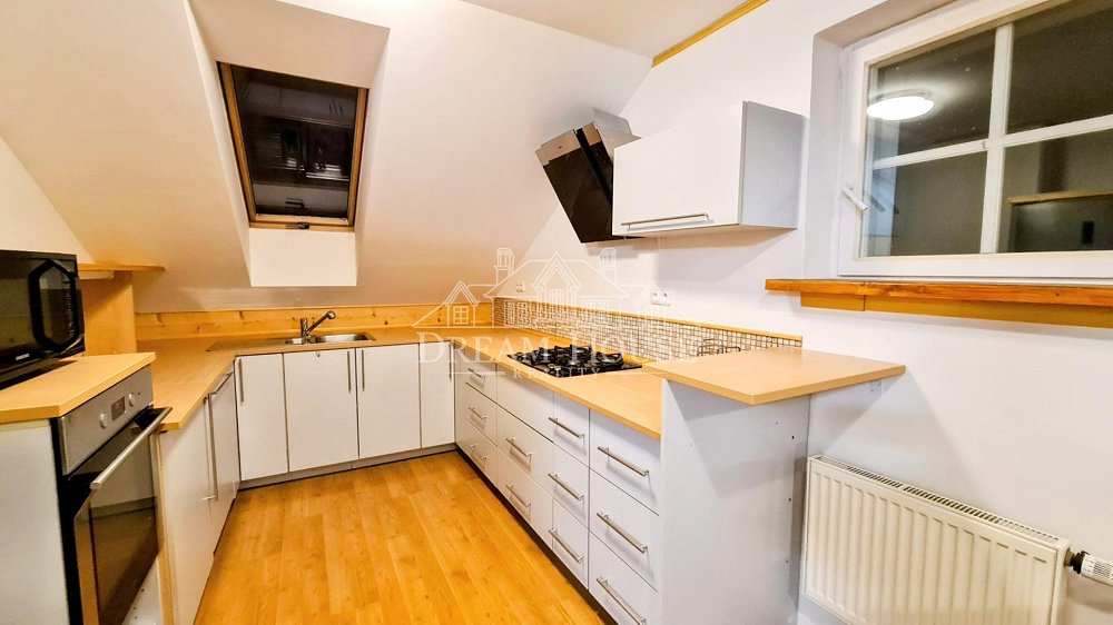 4+kk, Euklidova, Praha 10 - Petrovice