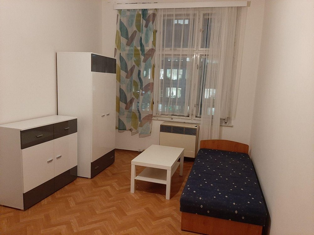 2+1, Pobřežní, Praha 8 - Karlín
