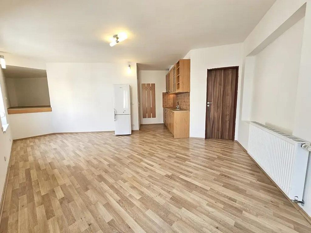 1+kk, Semanského, Praha 10 - Uhříněves