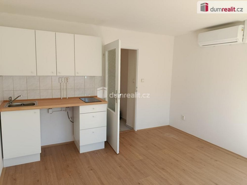 1+kk, Za poštou, Praha 10 - Strašnice