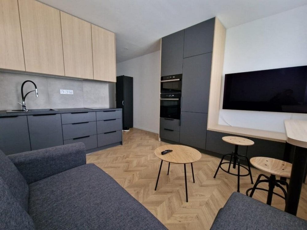 1+1, Poděbradova, Kladno, Středočeský kraj