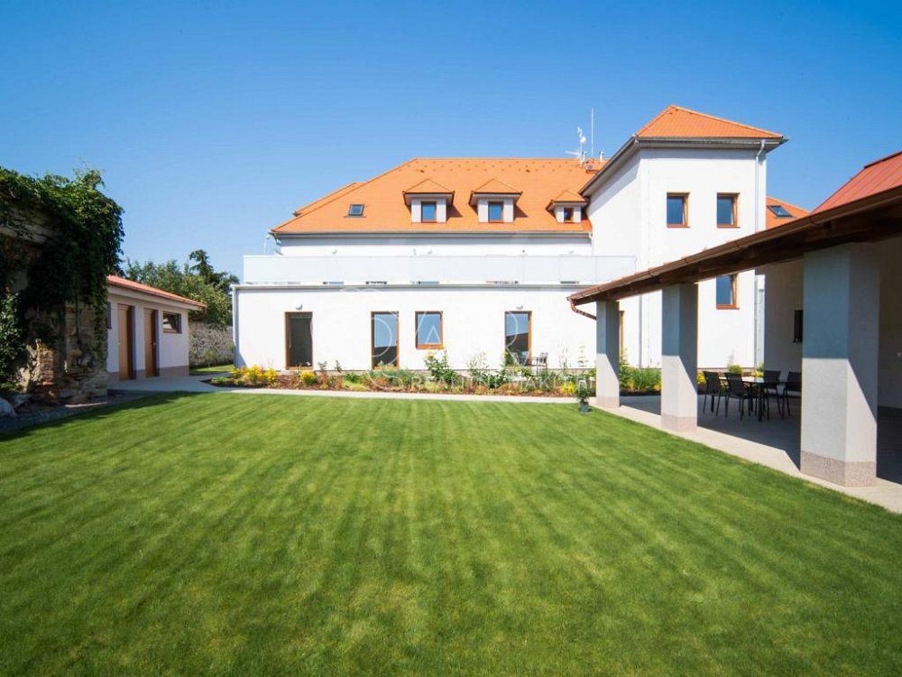 1+kk, Pražská, Neratovice, Mělník, Středočeský kraj