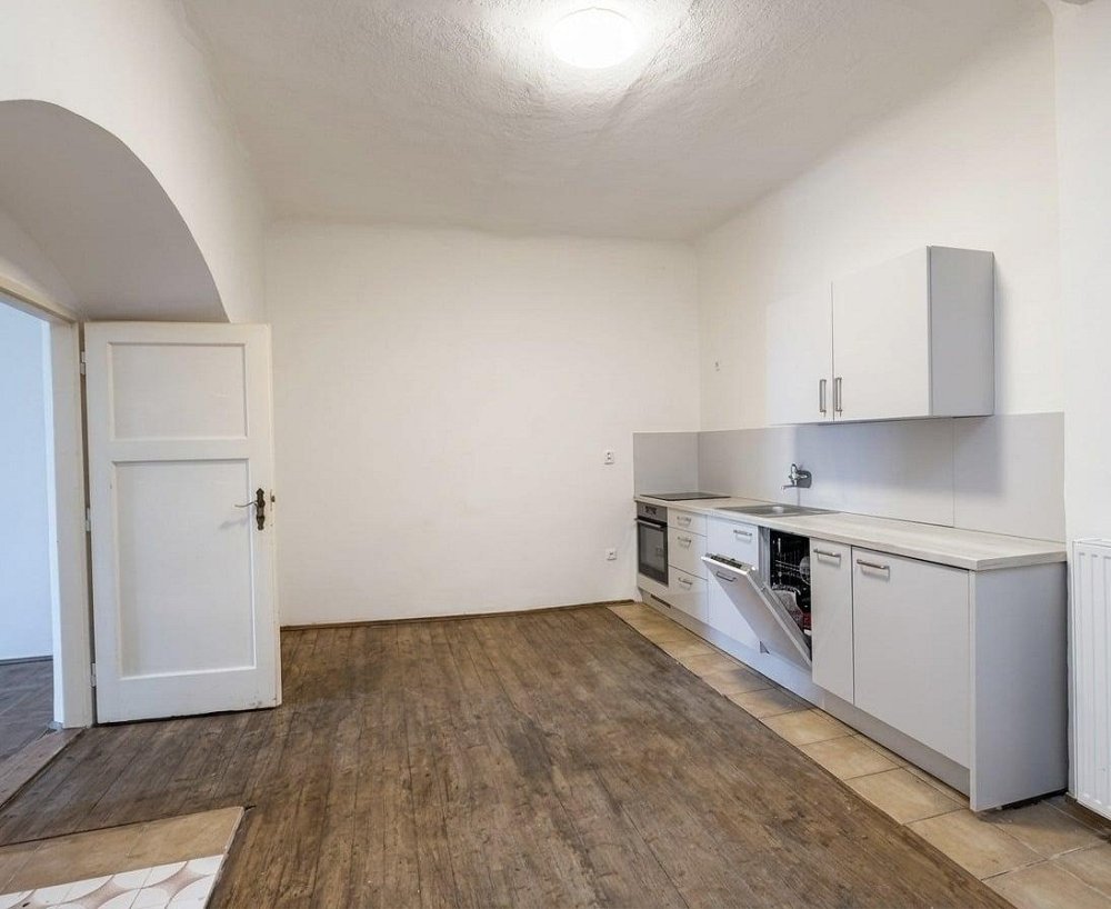 2+1, Velké náměstí, Hradec Králové, Královéhradecký kraj