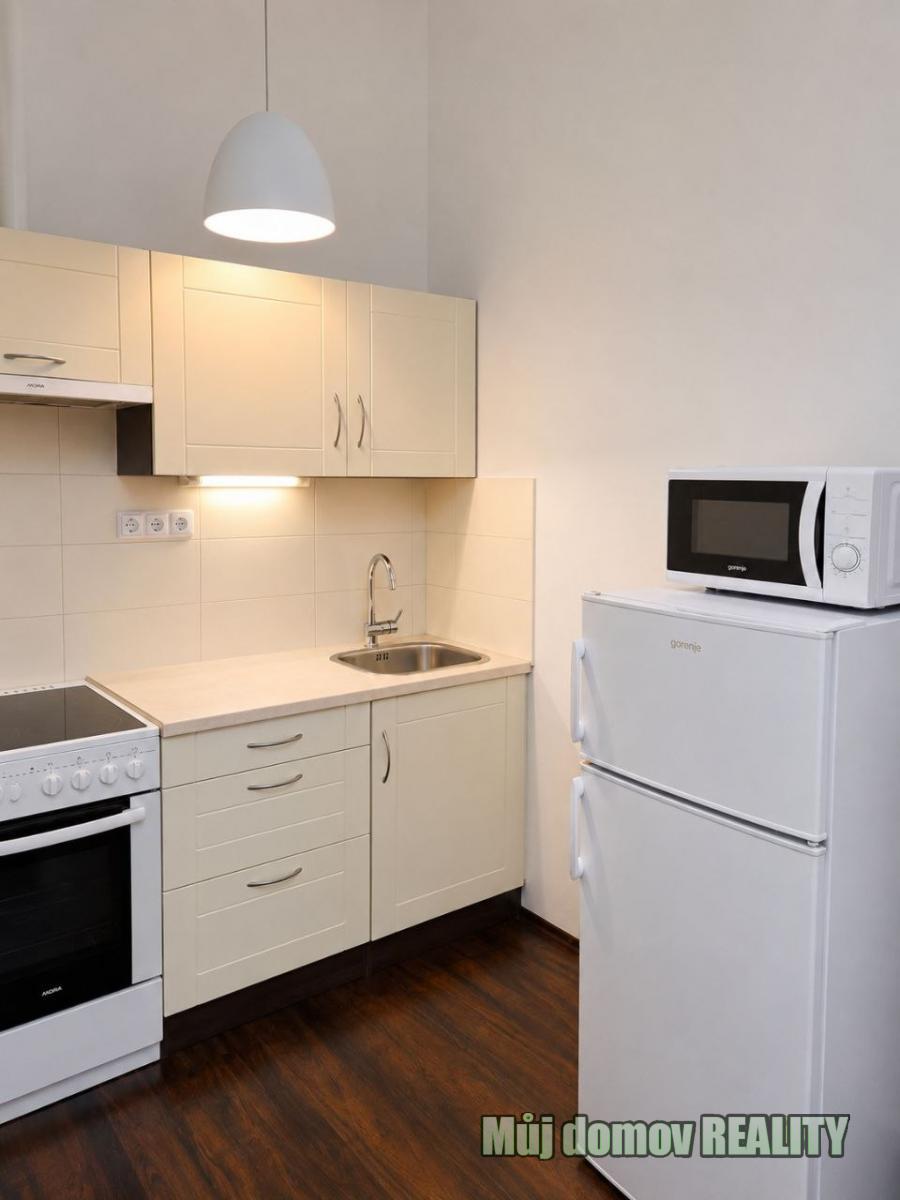 2+kk, Kamenická, Praha 7 - Holešovice